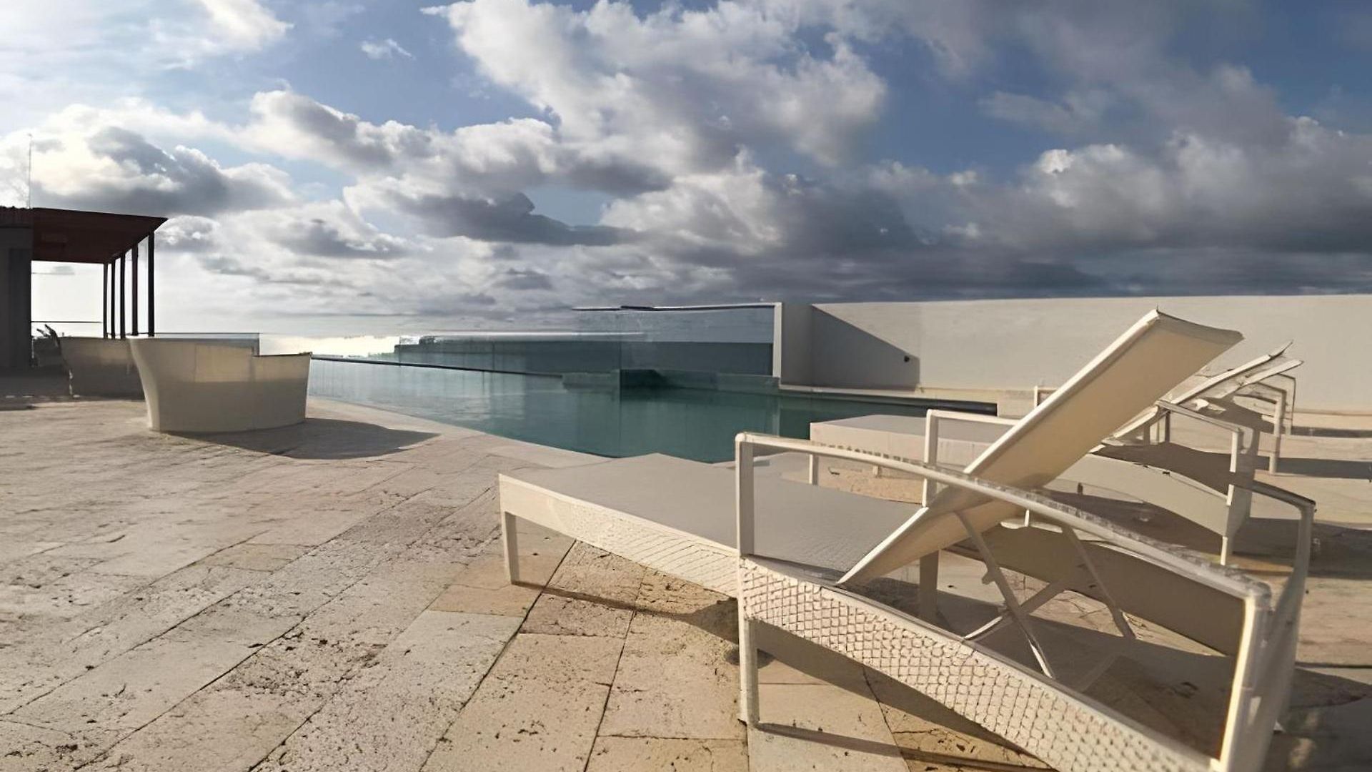 2 Vista Mar. Piscina Apartamento