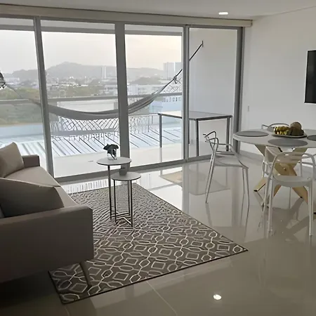 2 Vista Mar. Piscina