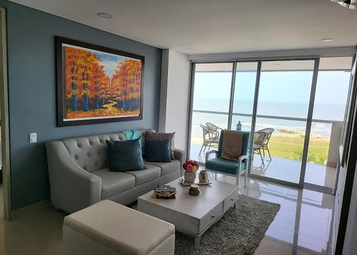 Hermoso apartamento de 2 dormitorios frente a la playa con vista al mar