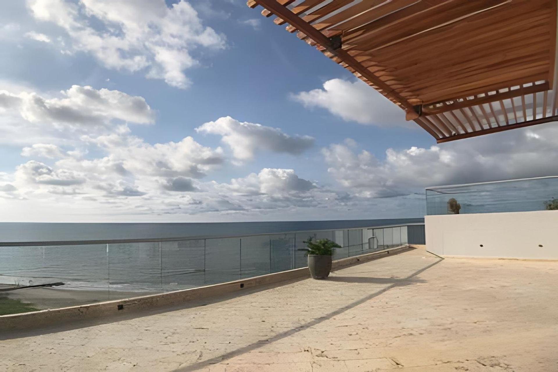 2 Vista Mar. Piscina Apartamento Cartagena