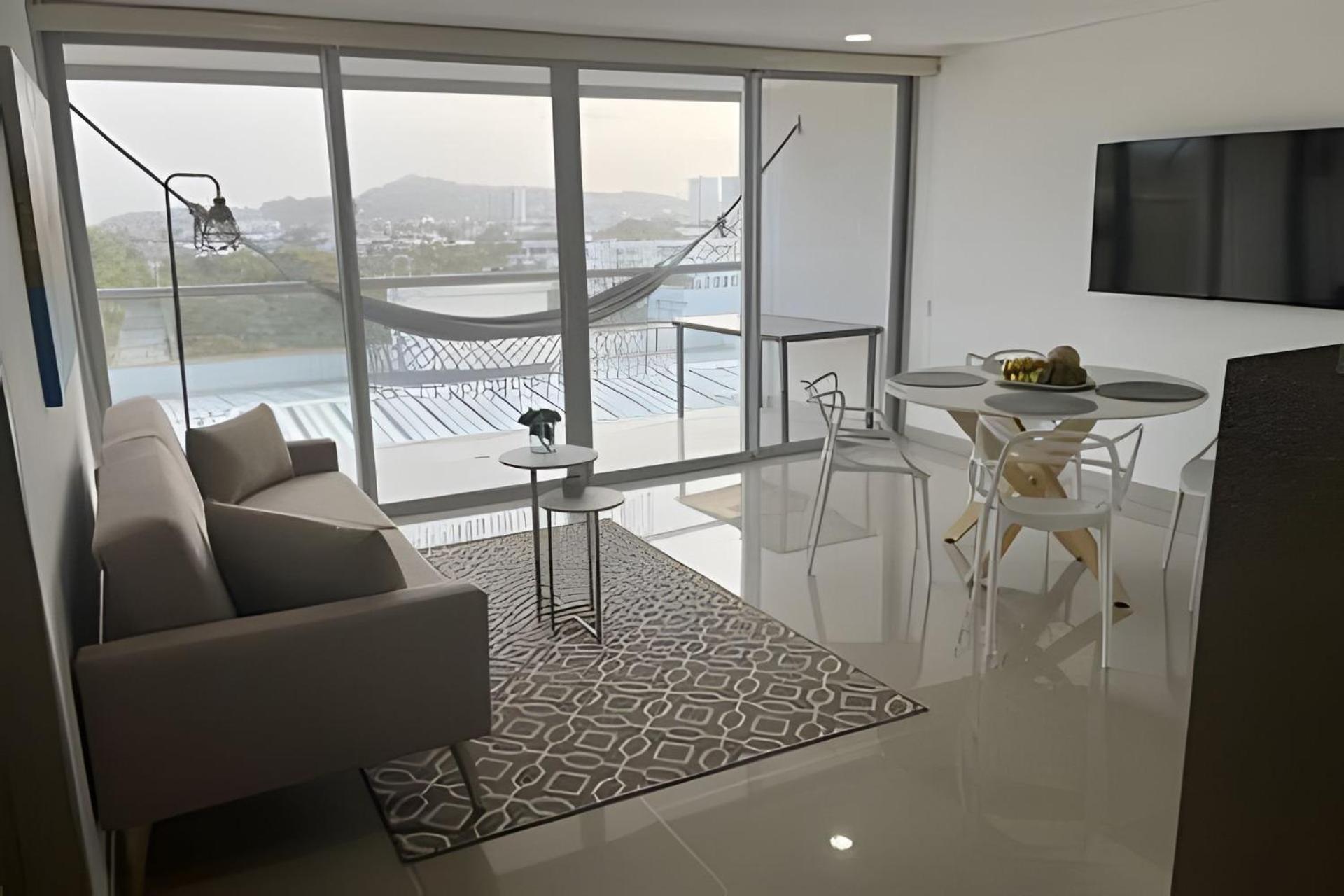2 Vista Mar. Piscina